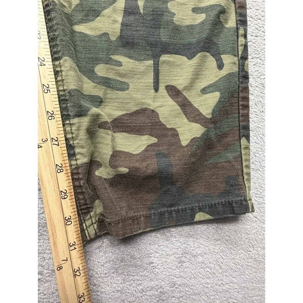 Levis 541 Pants Mens Measured 46x31 Green Camo Tapered 100% Cotton Pants Casual - Picture 3 of 8